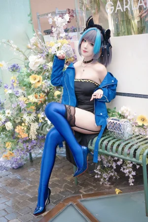 封疆疆v《碧蓝航线 柴郡常服》主题写真：27张全套美图