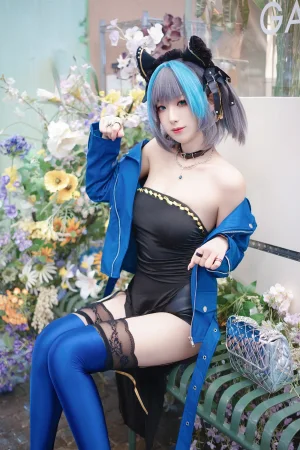 封疆疆v《碧蓝航线 柴郡常服》主题写真：27张全套美图
