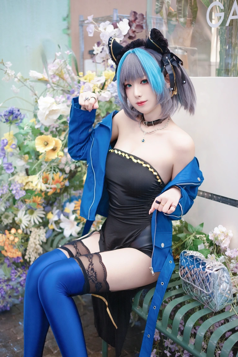 封疆疆v《碧蓝航线 柴郡常服》主题写真：27张全套美图