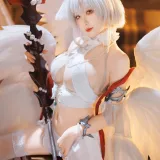 封疆疆v《碧蓝航线 珍珠号》主题写真：32张全套美图