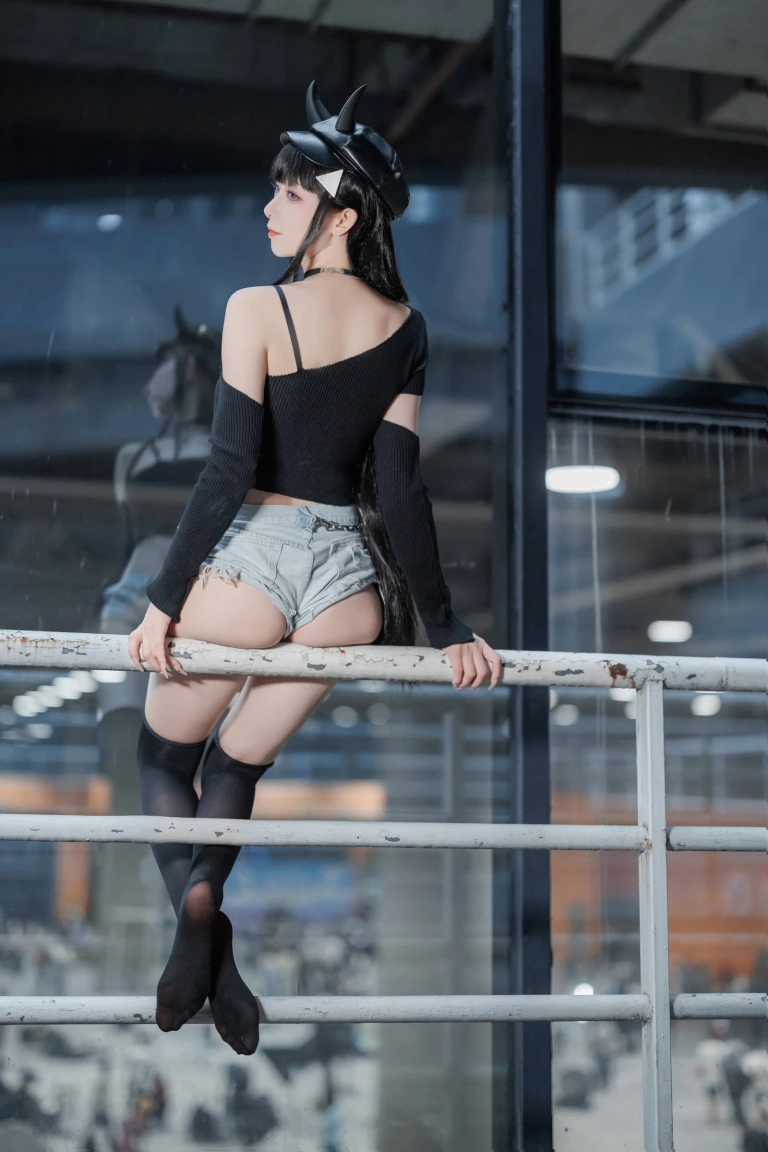 封疆疆v《碧蓝航线 能代》主题写真：16张全套美图