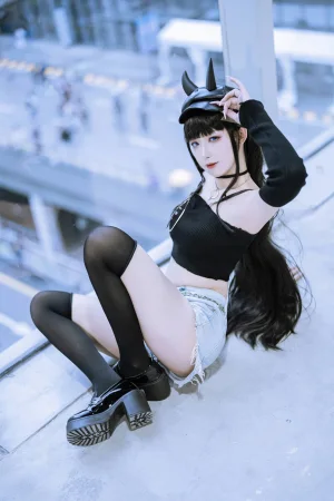 封疆疆v《碧蓝航线 能代》主题写真：16张全套美图