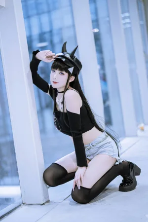 封疆疆v《碧蓝航线 能代》主题写真：16张全套美图