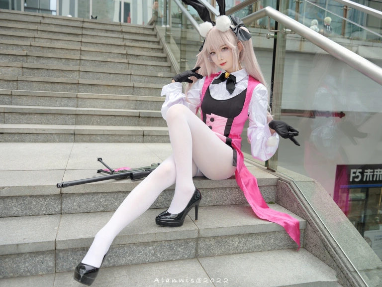 封疆疆v《FGO：光之高扬斯卡娅兔女郎场照》主题写真：27张全套美图