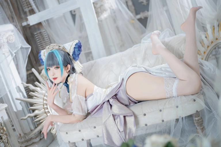 封疆疆v《碧蓝航线 柴郡誓约礼服》主题写真：18张全套美图