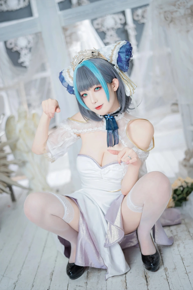 封疆疆v《碧蓝航线 柴郡誓约礼服》主题写真：18张全套美图