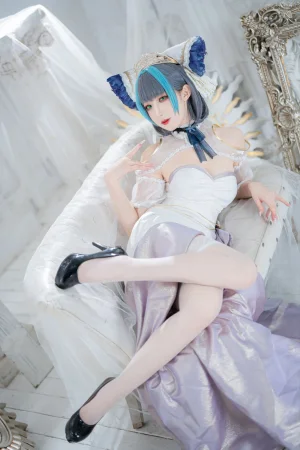 封疆疆v《碧蓝航线 柴郡誓约礼服》主题写真：18张全套美图