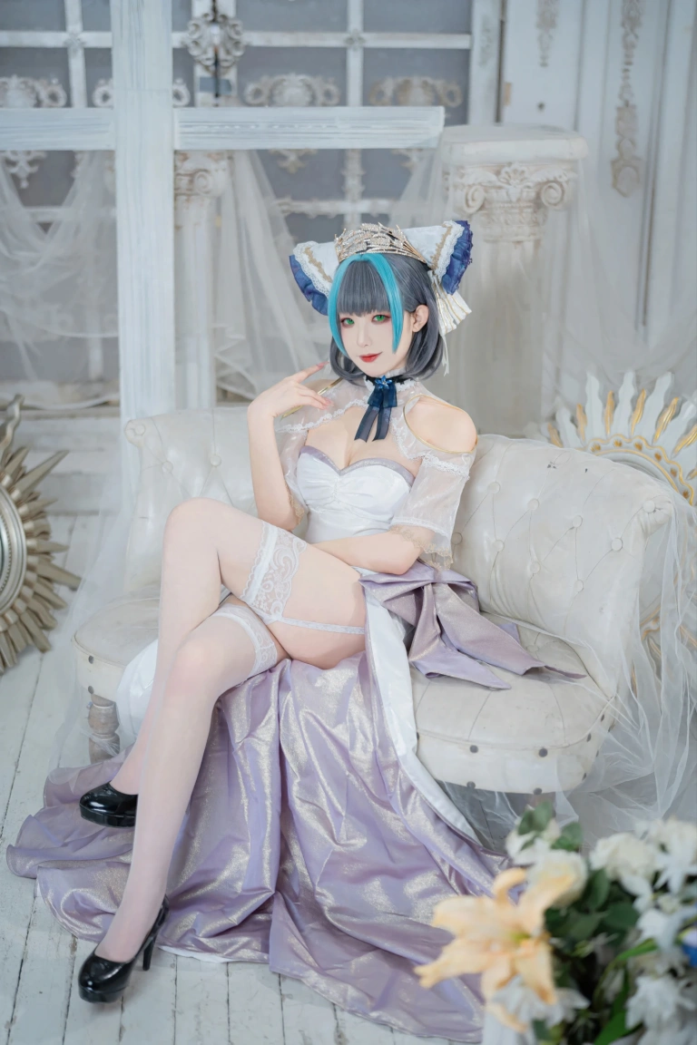 封疆疆v《碧蓝航线 柴郡誓约礼服》主题写真：18张全套美图
