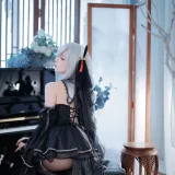 封疆疆v《原神 申鹤同人黑婚纱》主题写真：20张全套美图