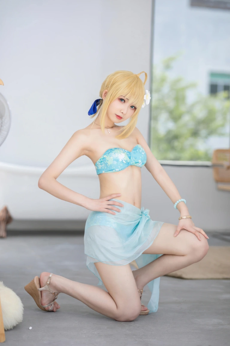 封疆疆v《FGO Saber泳装》主题写真：49张全套美图