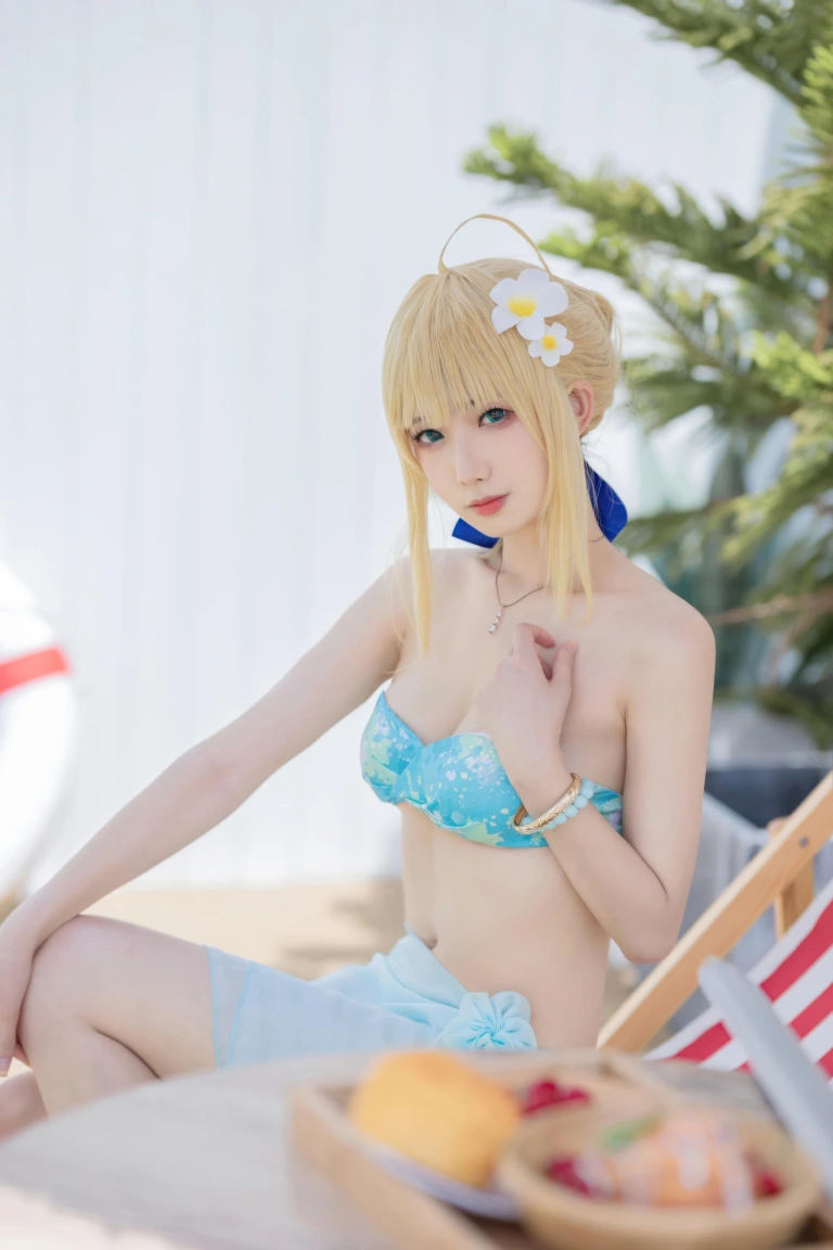 封疆疆v《FGO Saber泳装》主题写真：49张全套美图