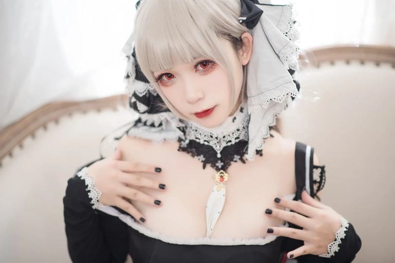 樱落酱w《可畏》主题写真：14张全套美图