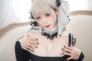 樱落酱w《可畏》主题写真：14张全套美图