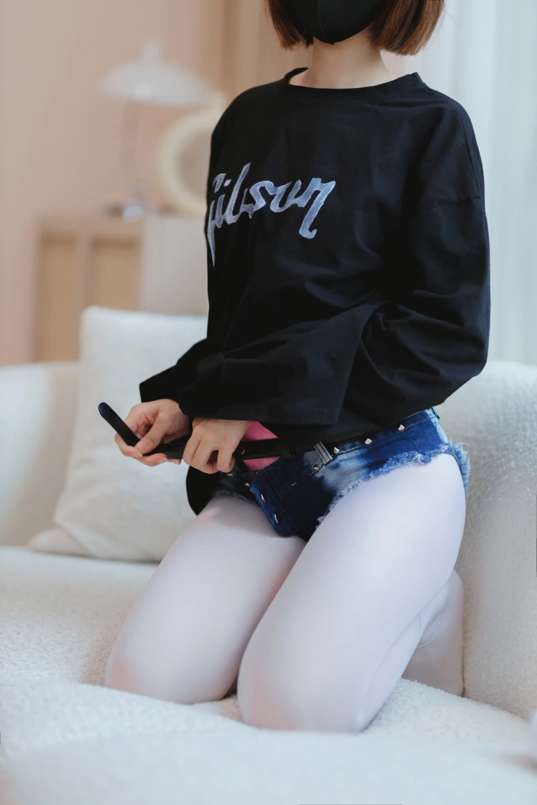 洛桑w伊梓《升玖老师》主题写真：38张全套美图