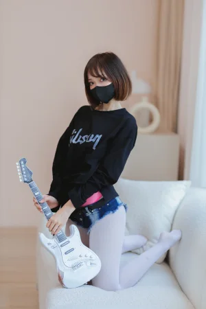 洛桑w伊梓《升玖老师》主题写真：38张全套美图