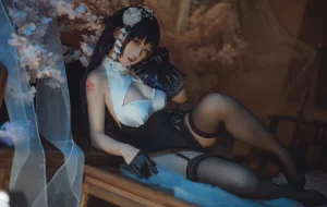 樱落酱w《吾妻旗袍》主题写真：20张全套美图
