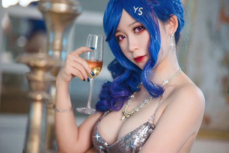 樱落酱w《圣路易斯礼服》主题写真：24张全套美图