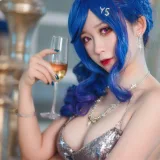 樱落酱w《圣路易斯礼服》主题写真：24张全套美图