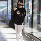 洛桑w伊梓《升玖老师 地铁吉他》主题写真：26张全套美图