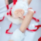 洛桑w伊梓《网袜丝带兔兔》主题写真：46张全套美图，含4个视频