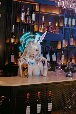 洛桑w伊梓《明日奈兔女郎》主题写真：63张全套美图