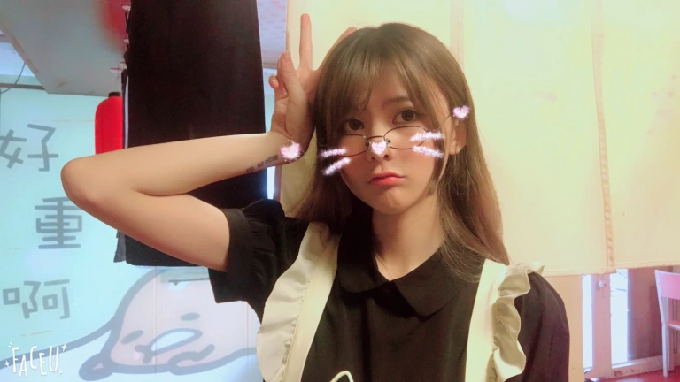 眼酱大魔王w《五月合集女仆店D.VA》主题写真：59张全套美图