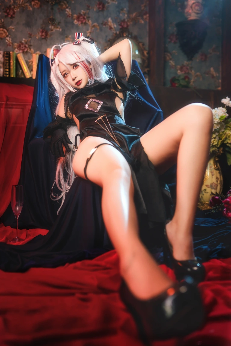 樱落酱w《欧根礼服》主题写真：12张全套美图