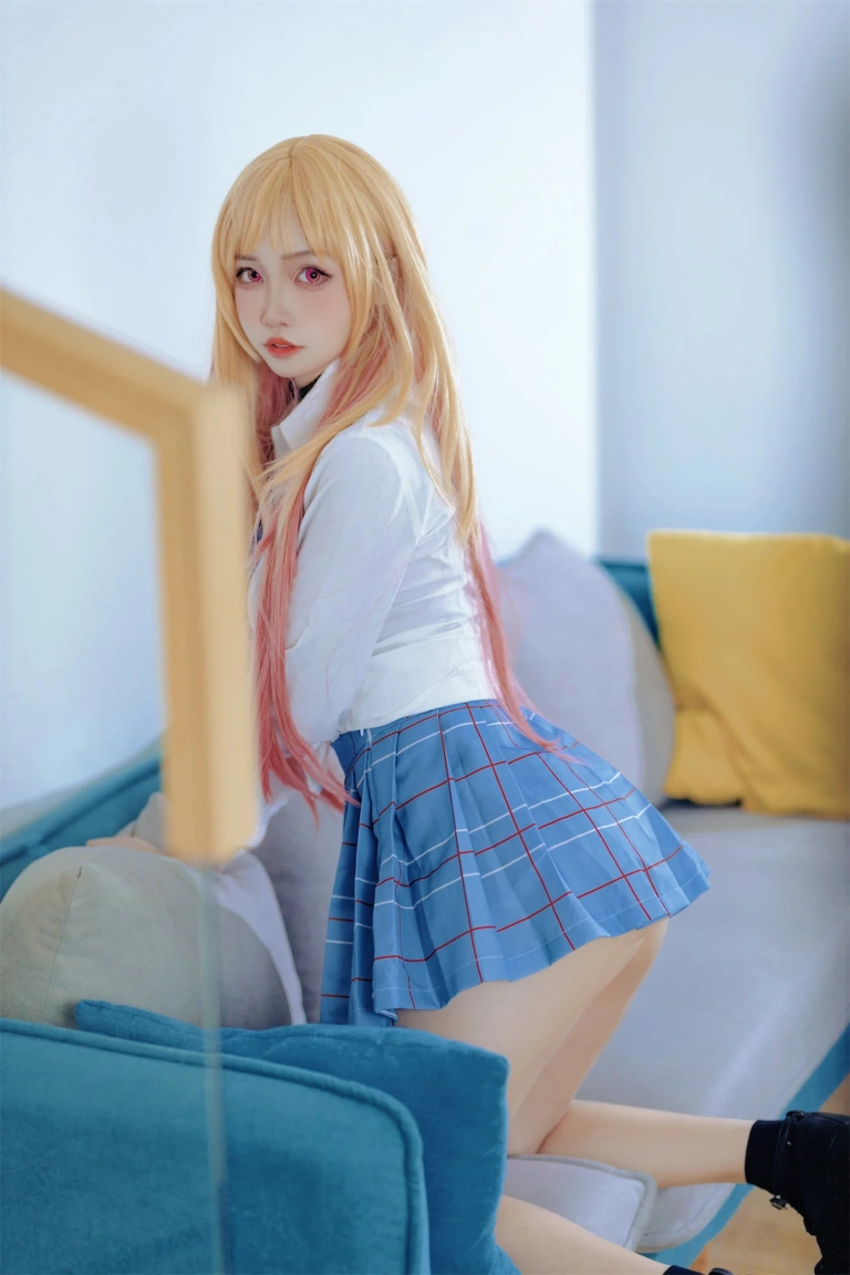 洛桑w伊梓《喜多川海梦》主题写真：33张全套美图，含1个视频