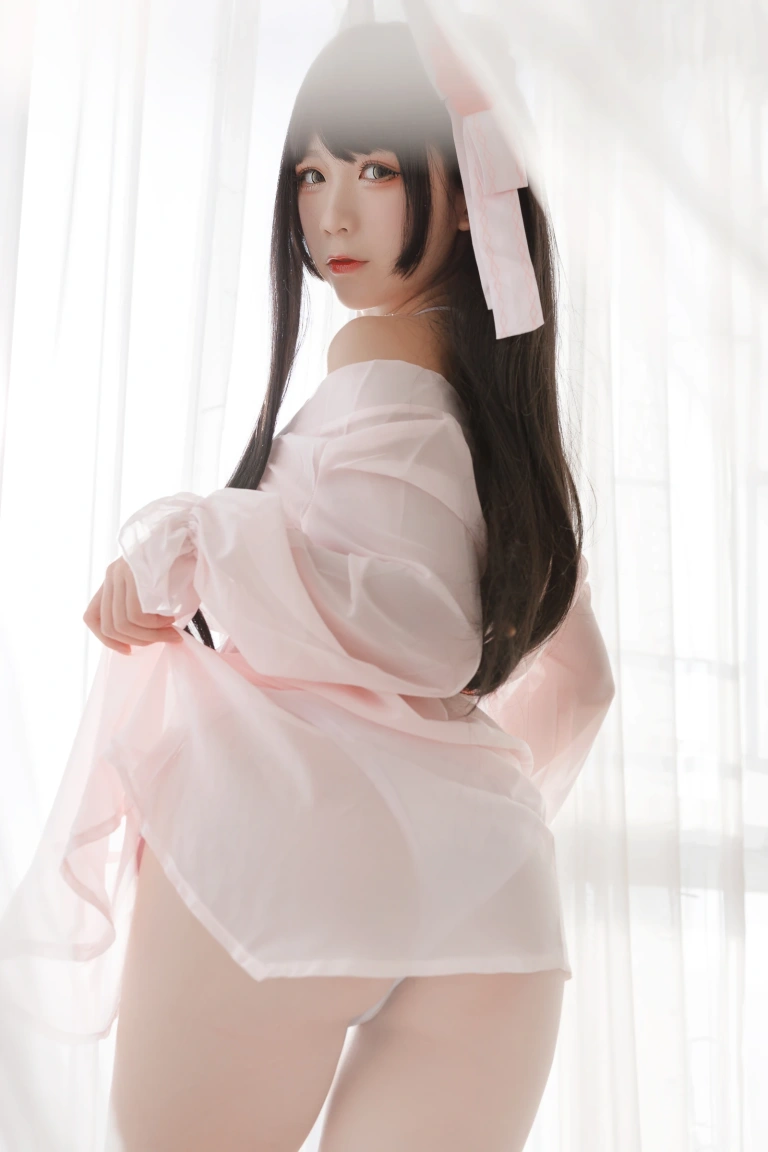 樱落酱w《比叡睡衣》主题写真：17张全套美图