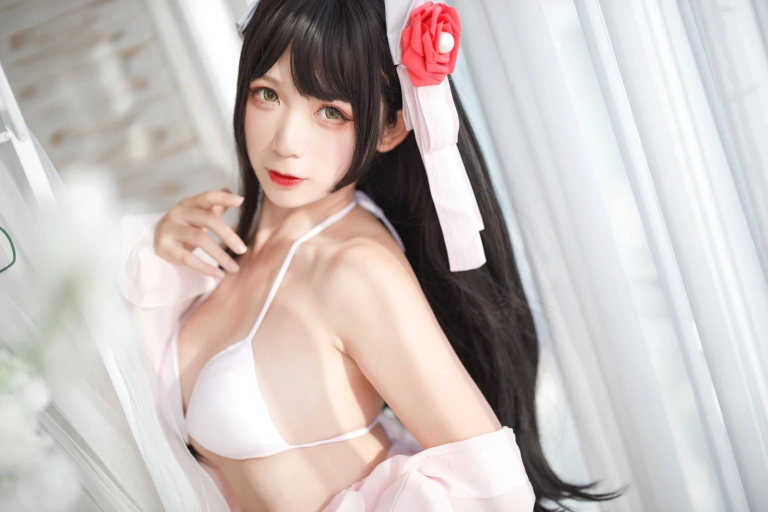樱落酱w《比叡睡衣》主题写真：17张全套美图