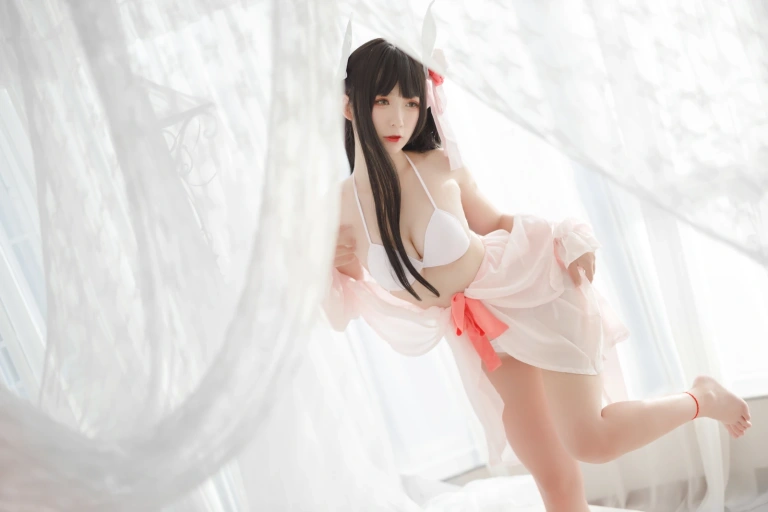 樱落酱w《比叡睡衣》主题写真：17张全套美图