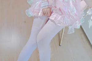 洛桑w伊梓《雪糕》主题写真：32张全套美图