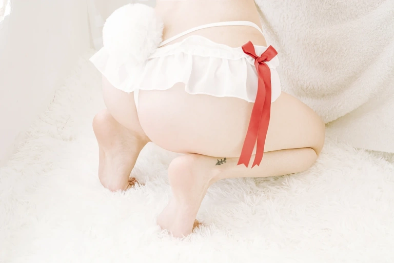 眼酱大魔王w《一月会员》主题写真：60张全套美图