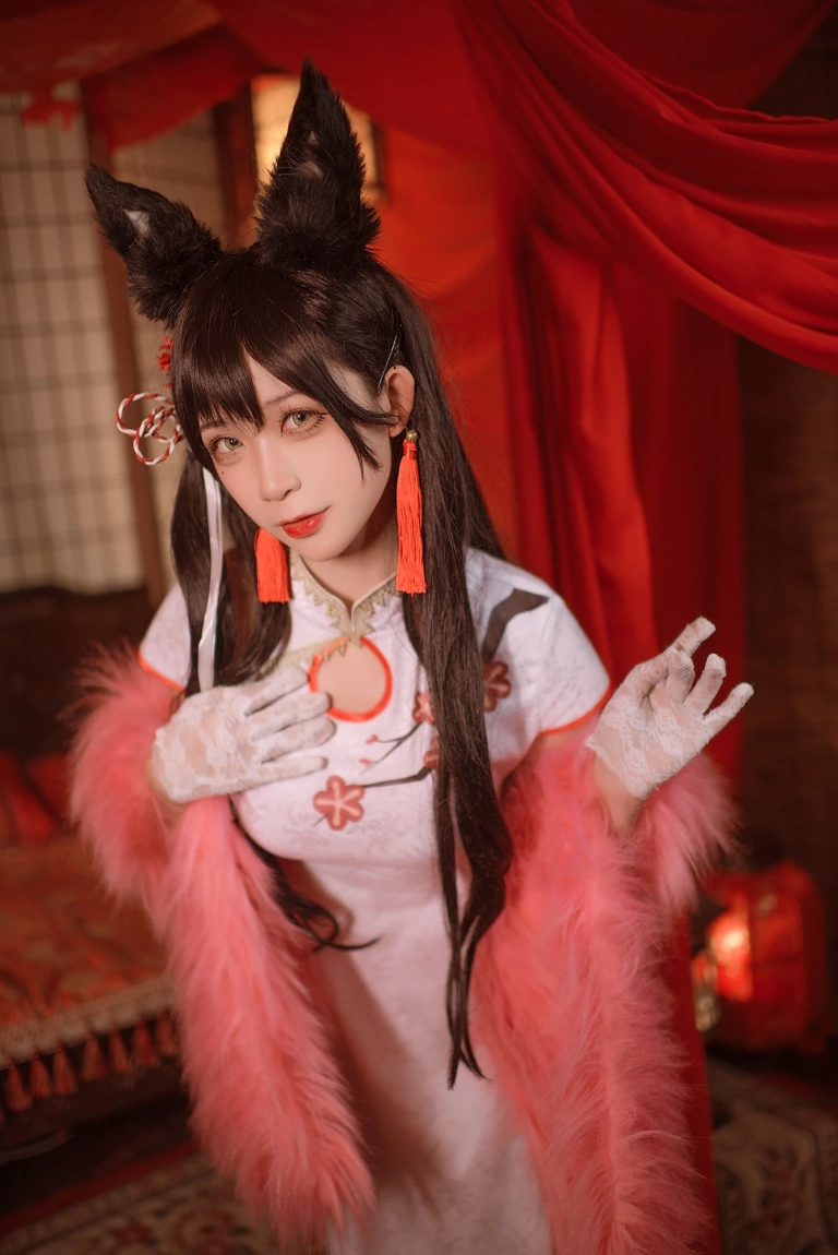 樱落酱w《爱宕新春旗袍》主题写真：16张全套美图