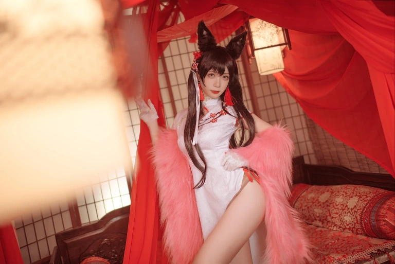 樱落酱w《爱宕新春旗袍》主题写真：16张全套美图