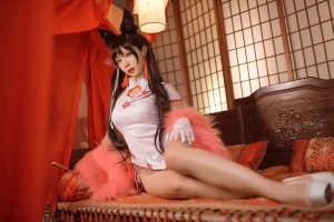 樱落酱w《爱宕新春旗袍》主题写真：16张全套美图