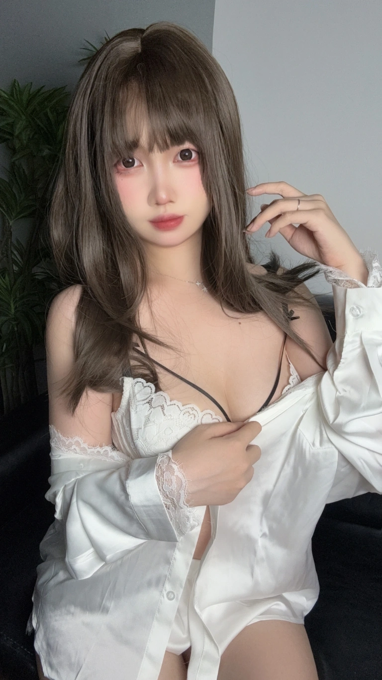 洛桑w伊梓《专属衬衫雪糕》主题写真：37张全套美图