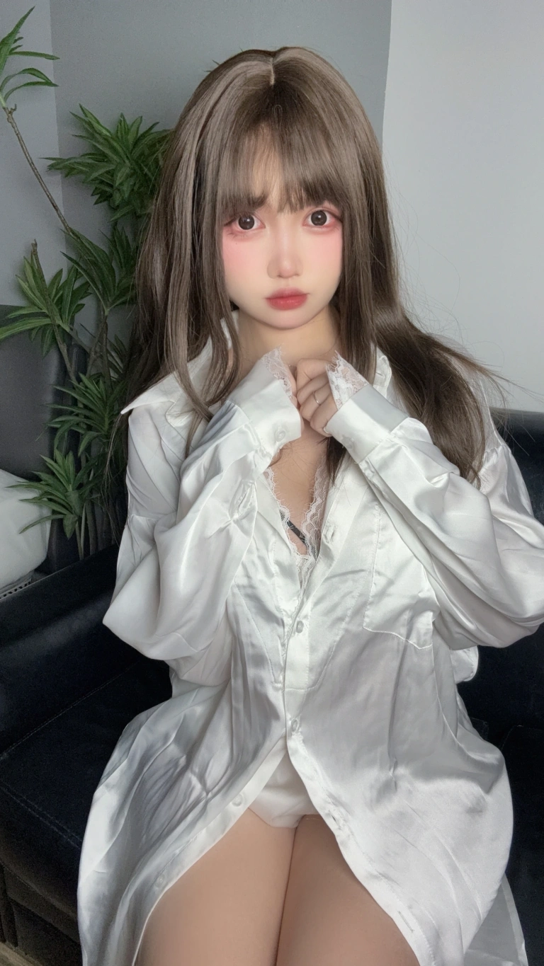 洛桑w伊梓《专属衬衫雪糕》主题写真：37张全套美图
