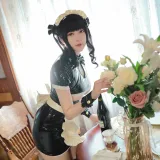 小容仔咕咕咕w《南半球女仆》主题写真：38张全套美图，含1个视频