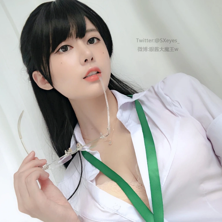 眼酱大魔王w《黑丝ol 猫耳》主题写真：14张全套美图