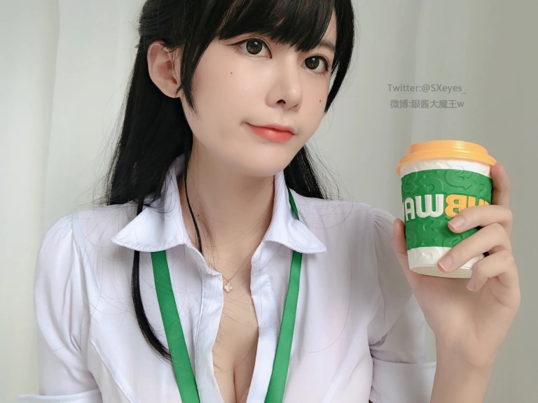 眼酱大魔王w《黑丝ol 猫耳》主题写真：14张全套美图