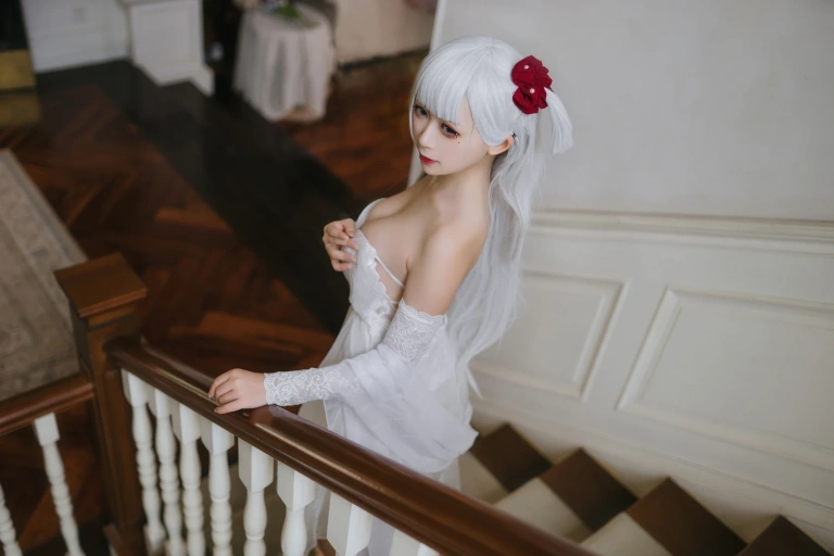樱落酱w《翔鹤》主题写真：22张全套美图
