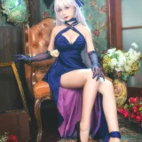樱落酱w《贝法礼服》主题写真：12张全套美图