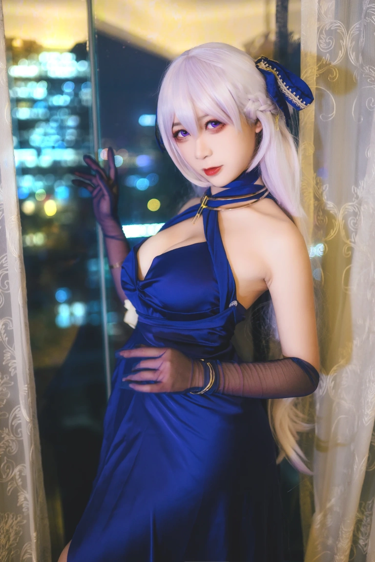 樱落酱w《贝法礼服》主题写真：12张全套美图