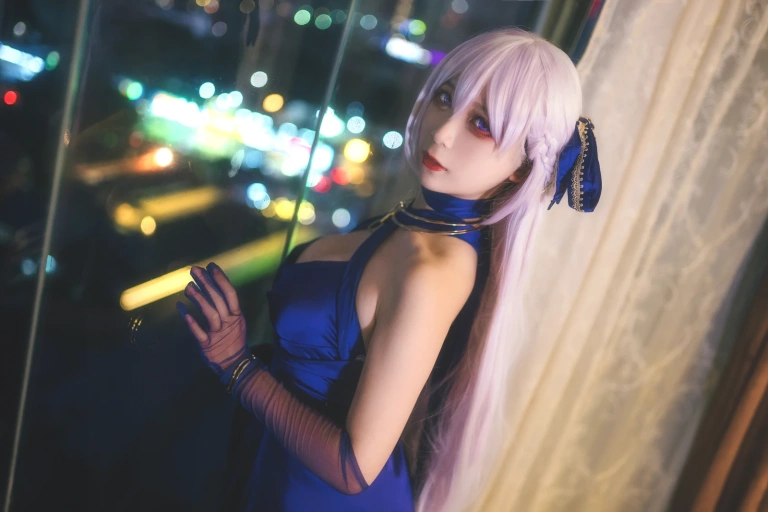 樱落酱w《贝法礼服》主题写真：12张全套美图
