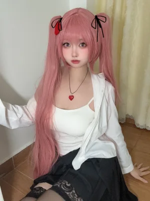 洛桑w伊梓《25年3月会员专属 学妹黄裙》主题写真：34张全套美图