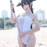 樱落酱w《高雄泳装》主题写真：9张全套美图