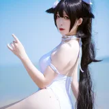 樱落酱w《高雄泳装》主题写真：9张全套美图