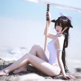 樱落酱w《高雄泳装》主题写真：9张全套美图