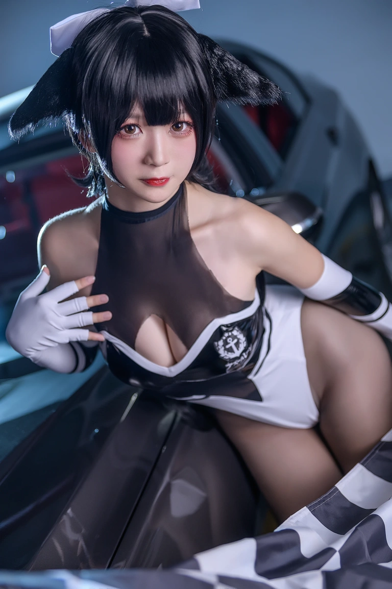 樱落酱w《高雄赛车》主题写真：12张全套美图